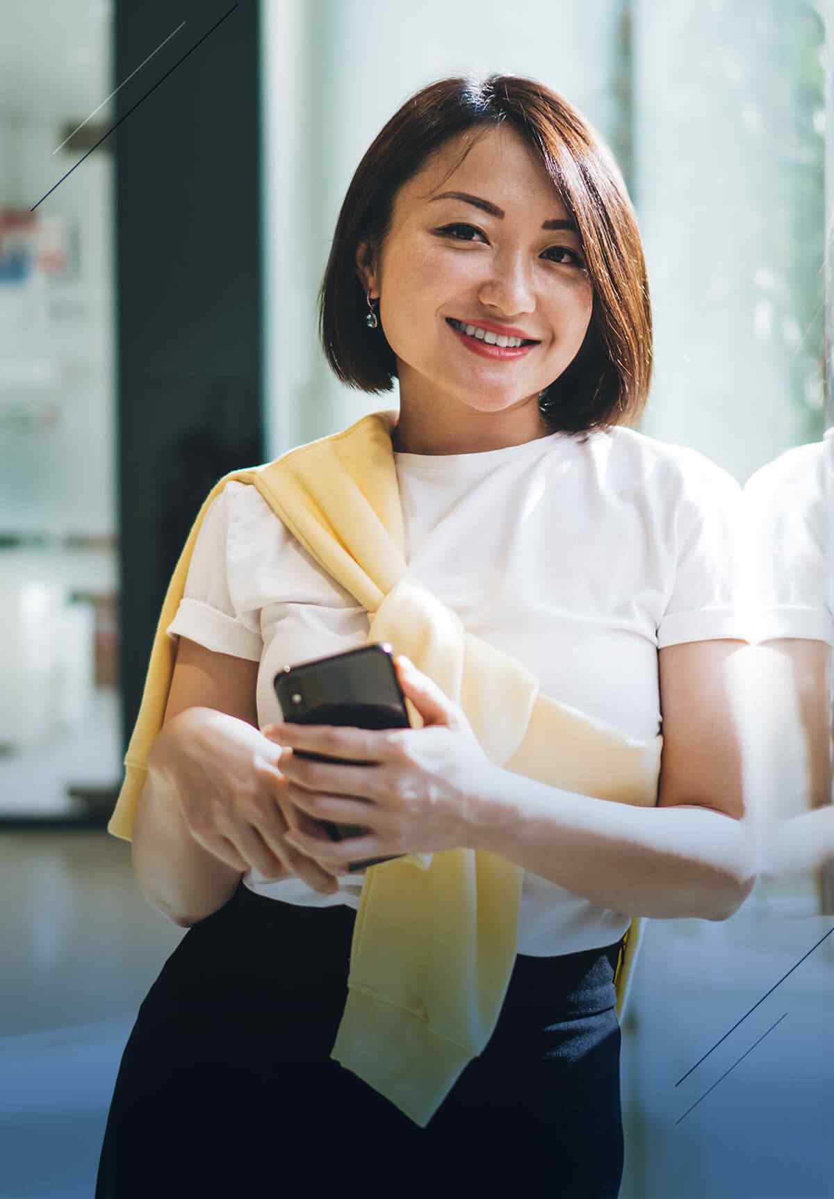 https://crystalatelier.com/wp-content/uploads/2021/06/img-team-08.jpg